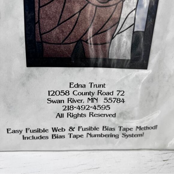 Stained Glass Bear Quilting Pattern Uncut Finished Size 28 x 28 - Picture 5 of 6